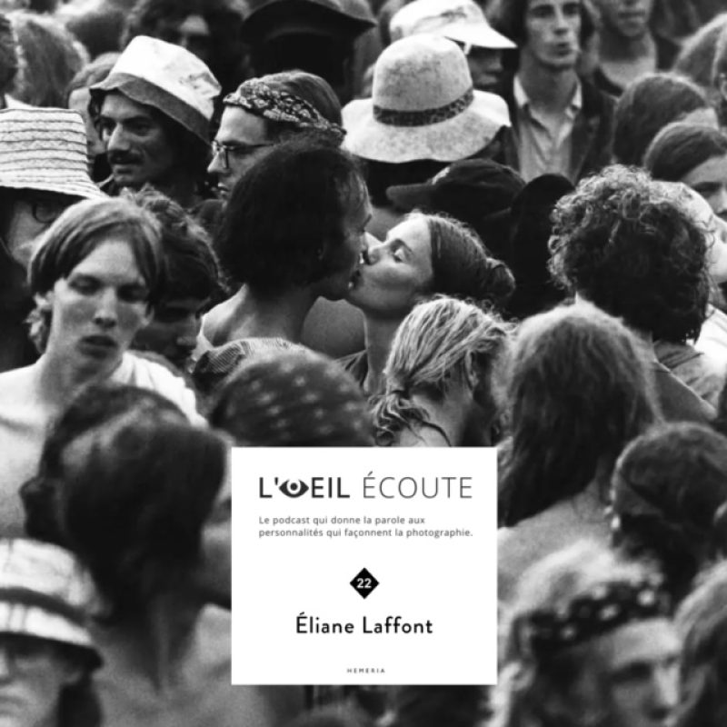 aWatkins Glen, New York, 28 juillet 1973. © Jean-Pierre Laffont
Couple s’embrassant au milieu de la foule.